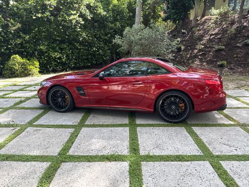 Used 2018 Mercedes-Benz SL 63 AMG image 9