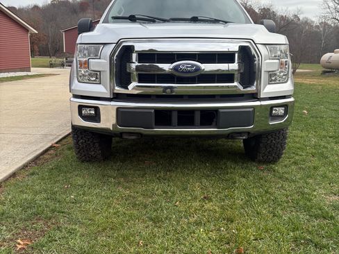 Used 2015 Ford F150 XLT w/ Trailer Tow Package image 2