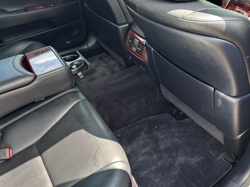 Used 2010 Lexus LS 460 L image 14