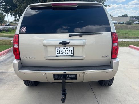 Used 2010 Chevrolet Tahoe LTZ image 17