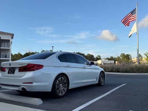 Used 2019 BMW 530i w/ Convenience Package image 8