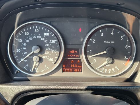 Used 2006 BMW 325i Sedan image 18