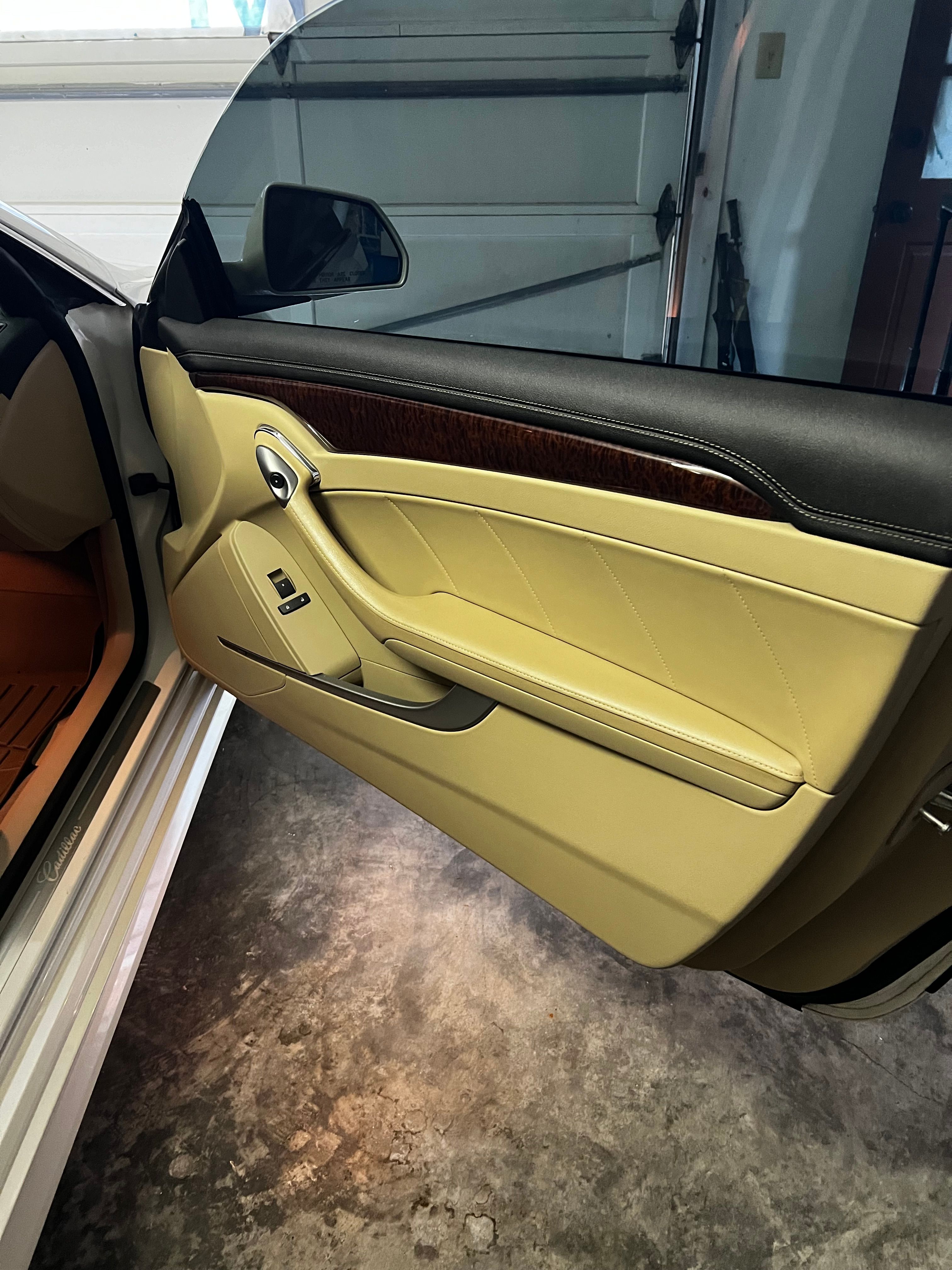 Used 2012 Cadillac CTS Premium RWD image 14