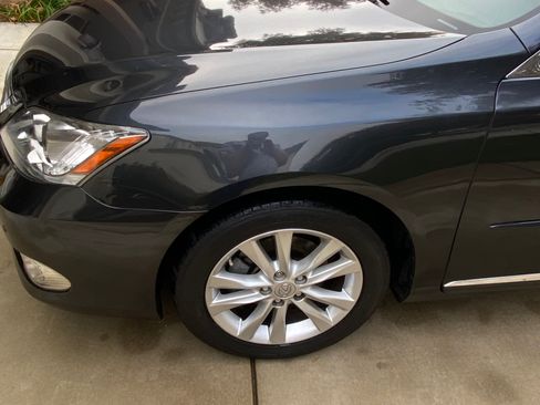 Used 2011 Lexus ES 350 image 4