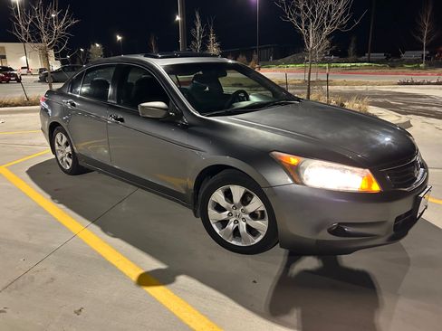 Used 2010 Honda Accord EX-L image 2