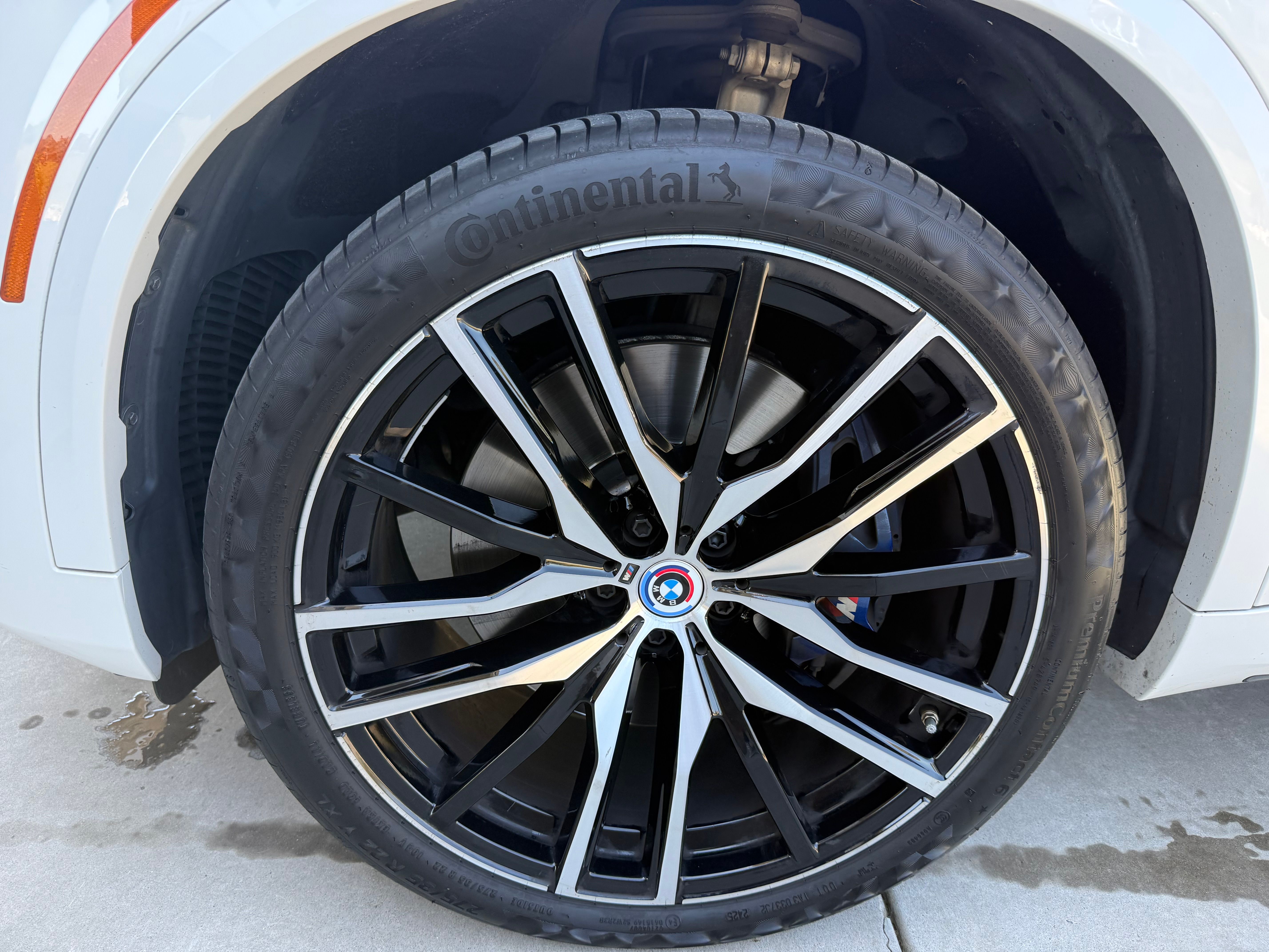 Used 2023 BMW X5 M50i w/ Executive Package AWD/4WD image 6