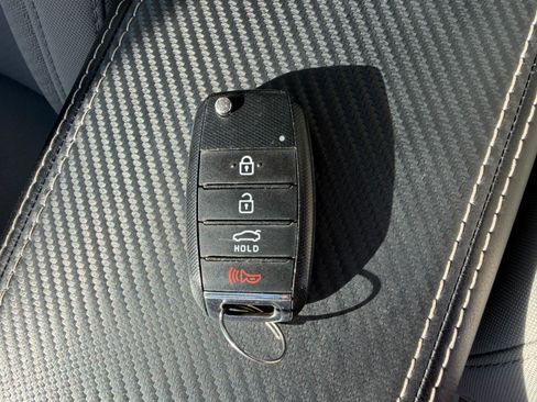 Used 2017 Kia Optima LX image 30