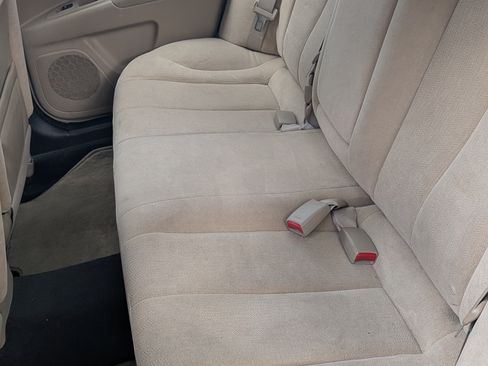 Used 2010 Kia Optima LX image 18