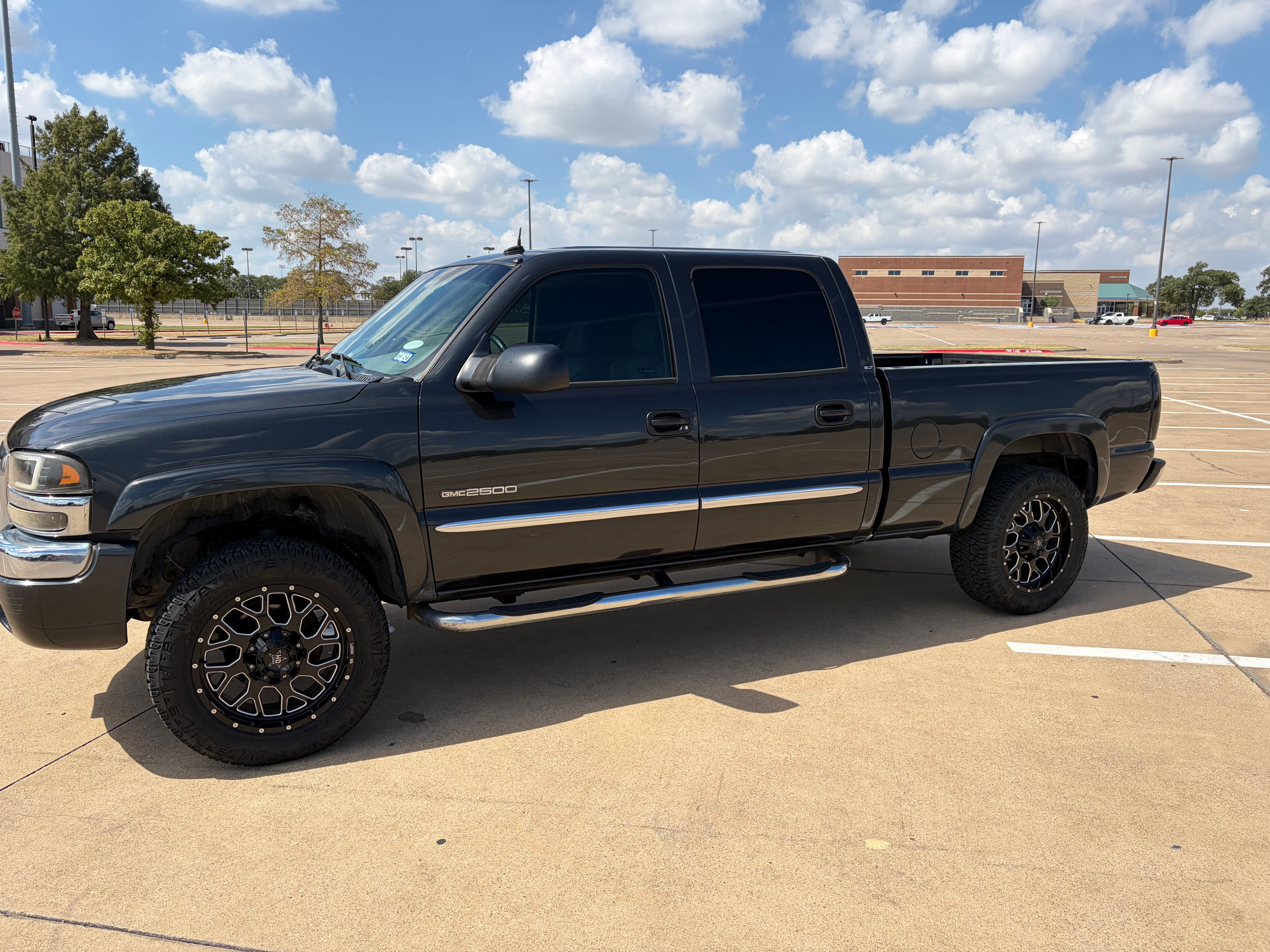 Used 2004 GMC Sierra 2500 SLT RWD image 5