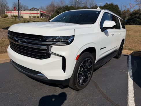 Used 2021 Chevrolet Suburban LT w/ Rear Media and Nav Package image 1