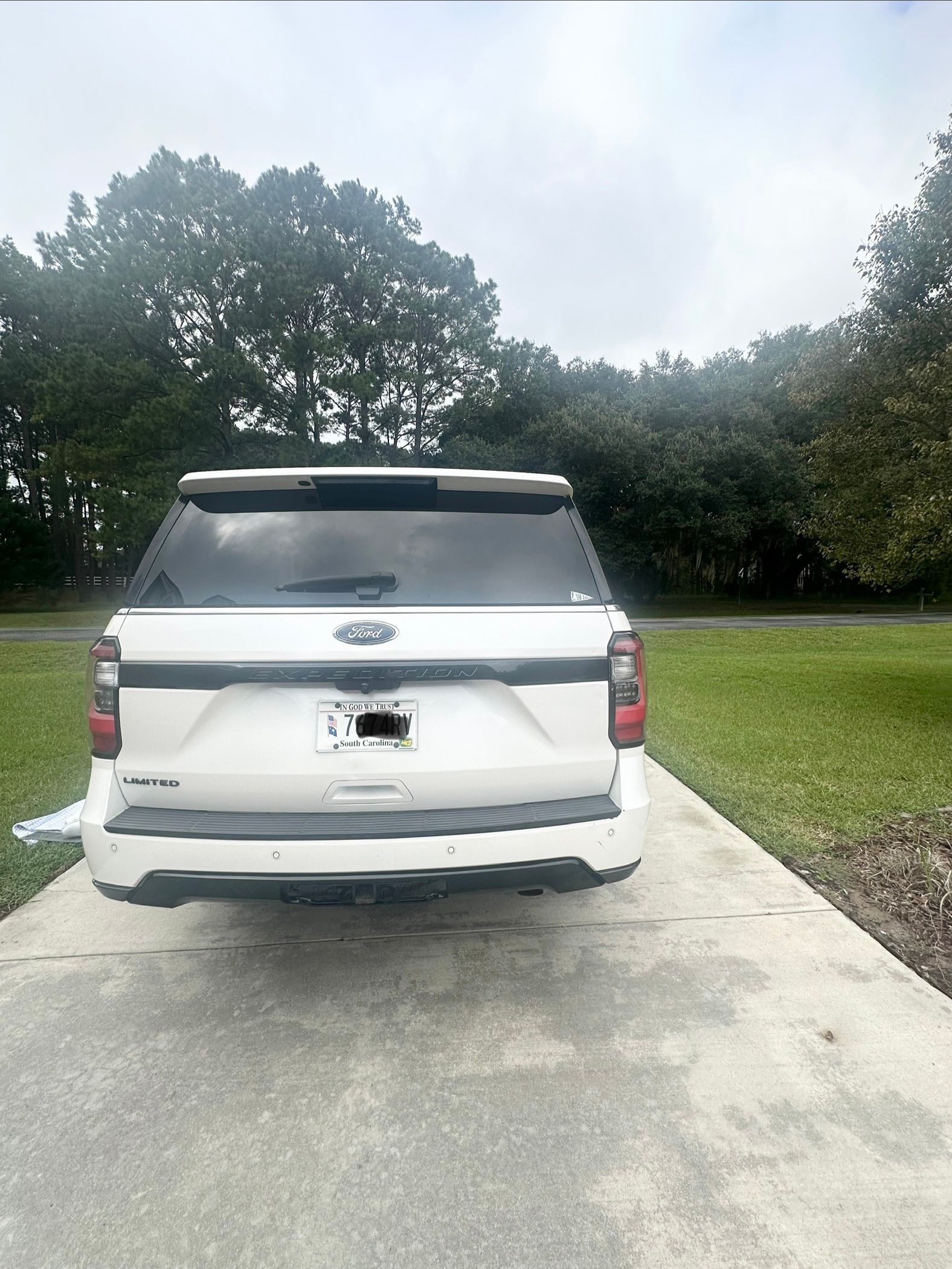 Used 2019 Ford Expedition Limited w/ Equipment Group 303A AWD/4WD image 9