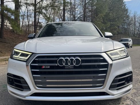 Used 2018 Audi SQ5 Prestige w/ Prestige Package image 9