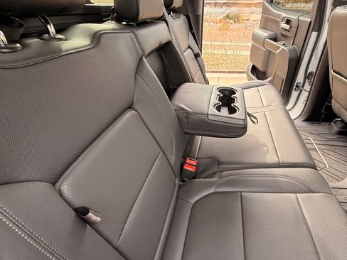 Used 2019 Chevrolet Silverado 1500 LTZ w/ LTZ Plus Package image 10