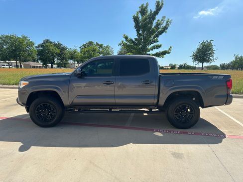 Used 2019 Toyota Tacoma SR w/ SR Convenience Package RWD image 5