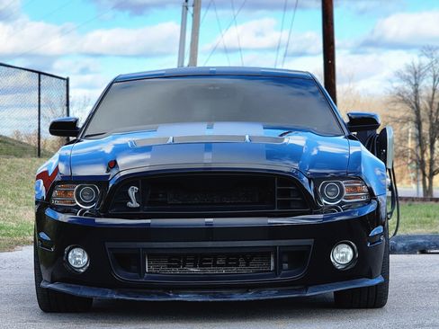 Used 2014 Ford Mustang Shelby GT500 w/ Equipment Group 821A image 2