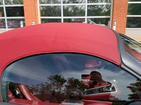 Used 2022 Porsche 718 Boxster RWD image 8