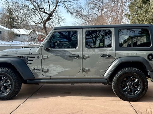 Used 2021 Jeep Wrangler Unlimited Sport image 16