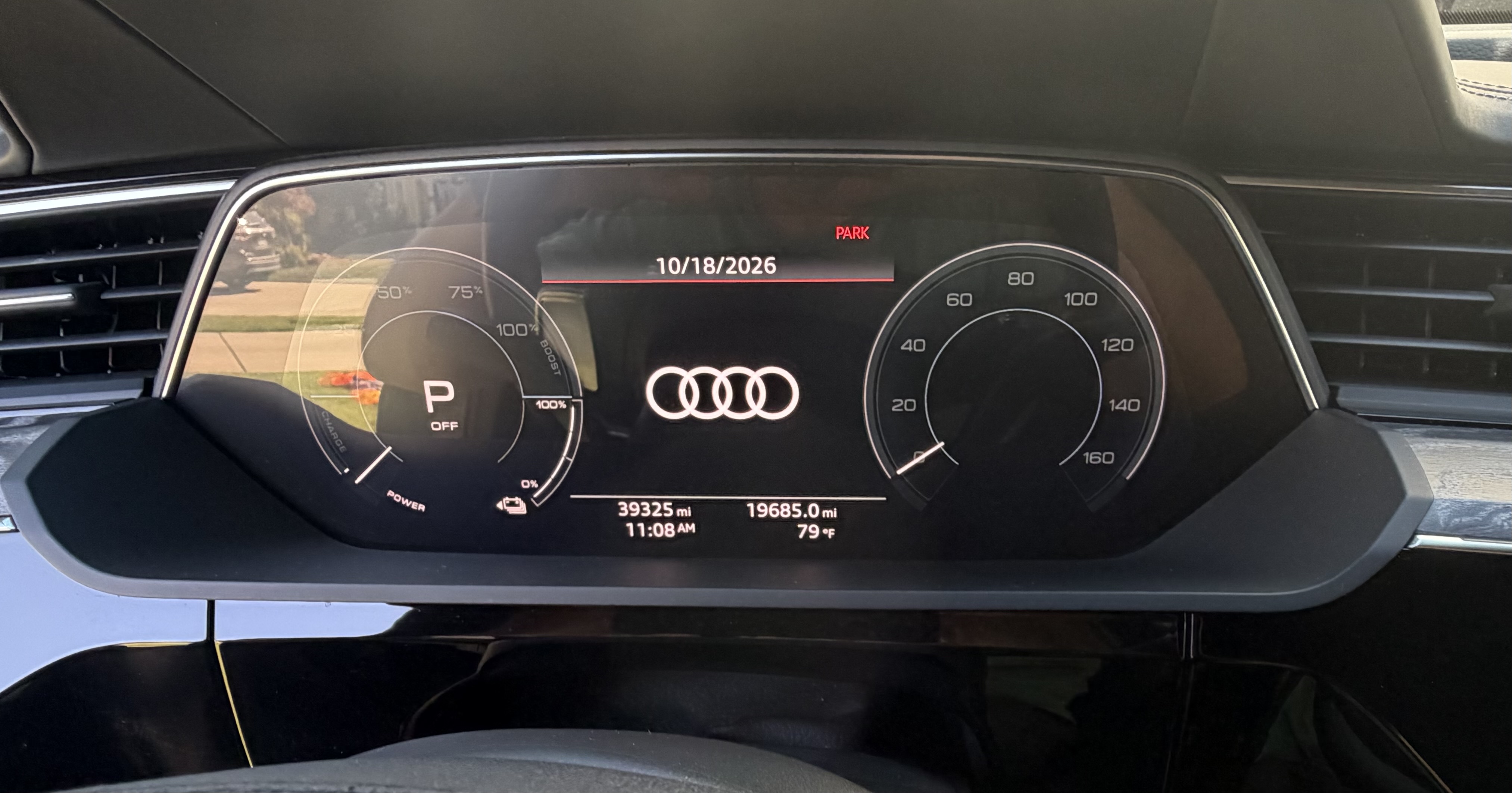 Used 2019 Audi e-tron Prestige w/ Prestige Package AWD/4WD image 17