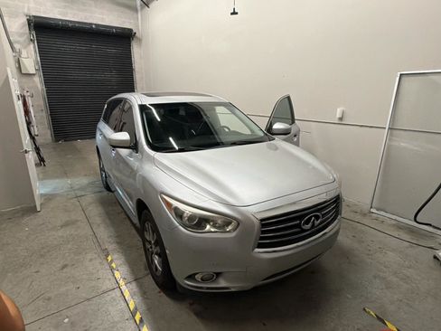 Used 2013 INFINITI JX35 35 Sport Utility 4D w/ Premium Pkg image 2