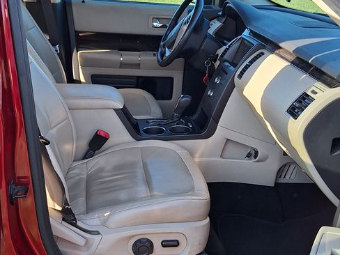 Used 2014 Ford Flex SEL w/ Equipment Group 202A image 16