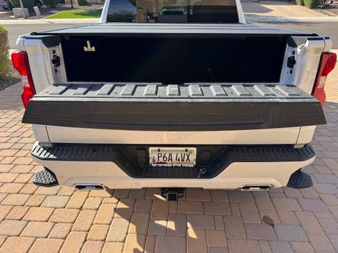 Used 2024 Chevrolet Silverado 1500 High Country w/ Technology Package image 18