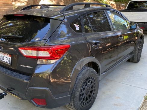 Used 2019 Subaru Crosstrek 2.0i Premium w/ Eyesight System AWD/4WD image 8