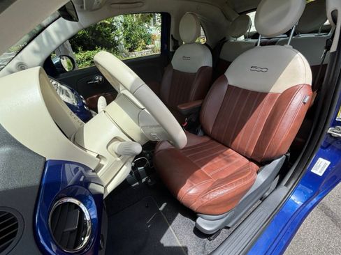 Used 2012 FIAT 500 Lounge w/ Luxury Leather Pkg FWD image 8