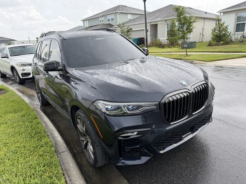 Used 2022 BMW X7 M50i AWD/4WD image 1