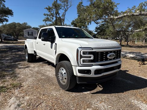 Used 2024 Ford F450 Lariat w/ Lariat Ultimate Package image 2