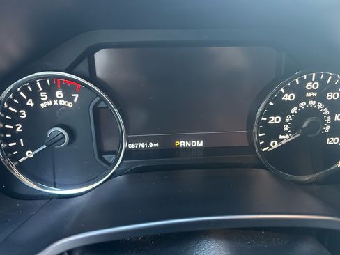 Used 2020 Ford F150 Lariat image 10