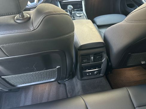 Used 2019 BMW 330i Sedan w/ Premium Package image 14