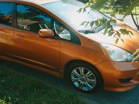 Used 2011 Honda Fit Sport image 22
