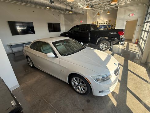 Used 2012 BMW 328i Convertible image 5