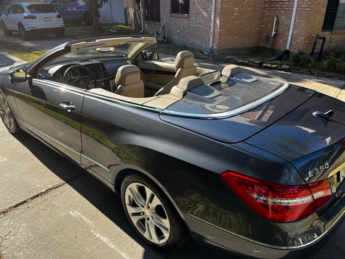 Used 2011 Mercedes-Benz E 350 Cabriolet image 12