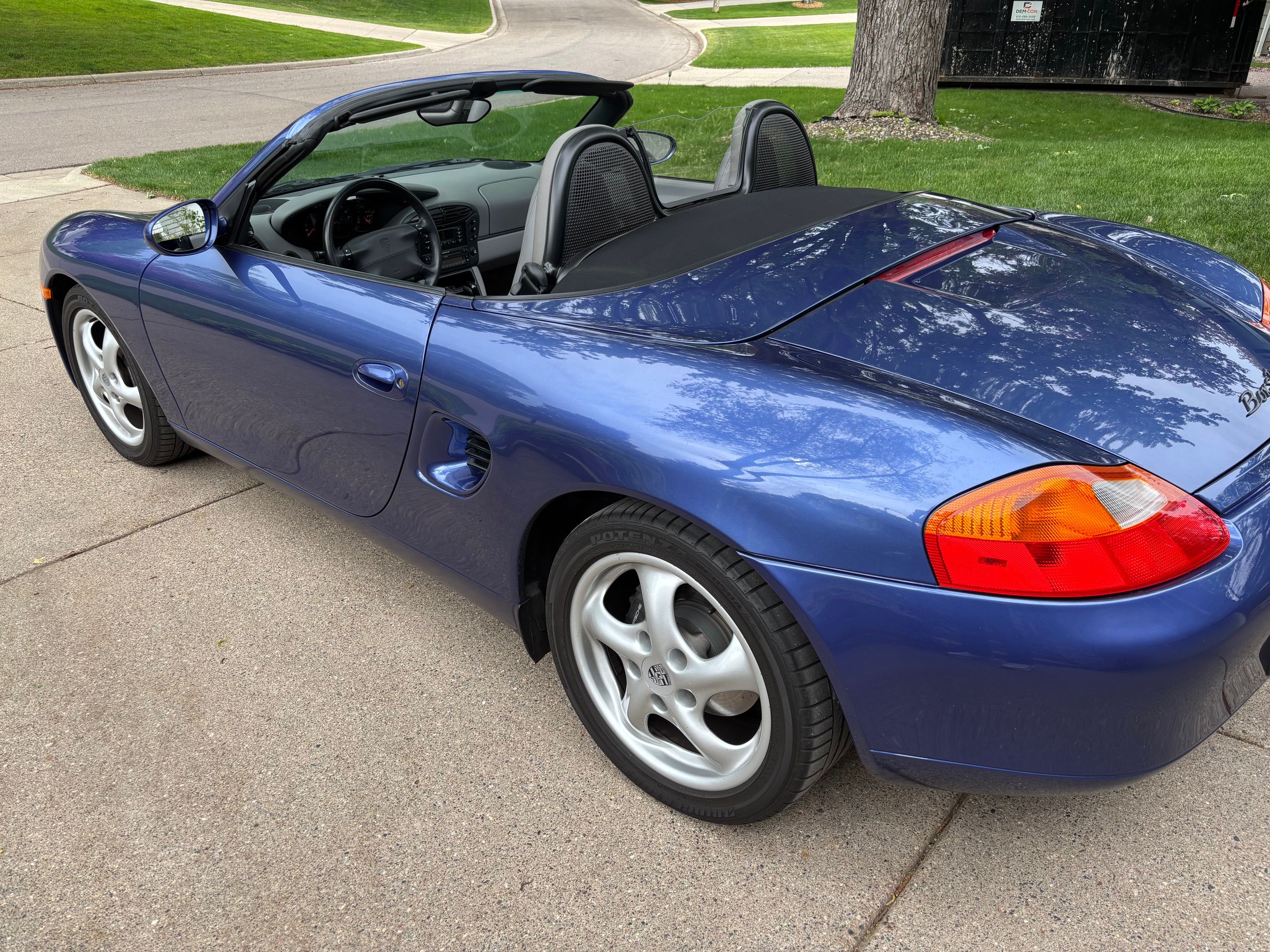 Used 1997 Porsche Boxster RWD image 4