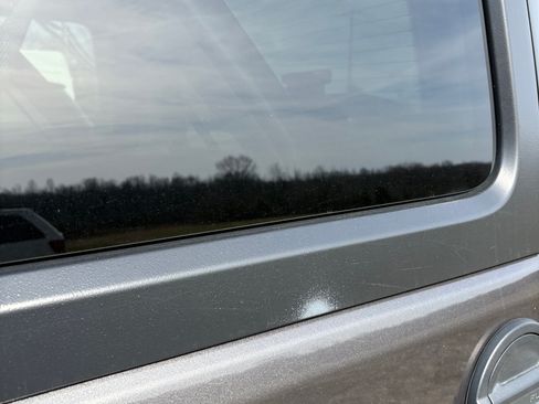 Used 2018 Jeep Wrangler Unlimited Sahara image 10