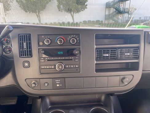 Used 2009 Chevrolet Express 3500 Passenger w/ LT Preferred Equipment Group image 22