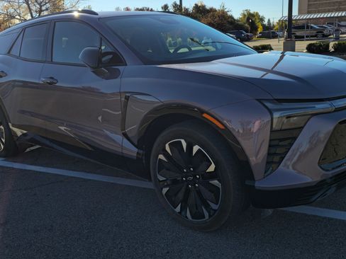 Used 2024 Chevrolet Blazer EV RS image 4