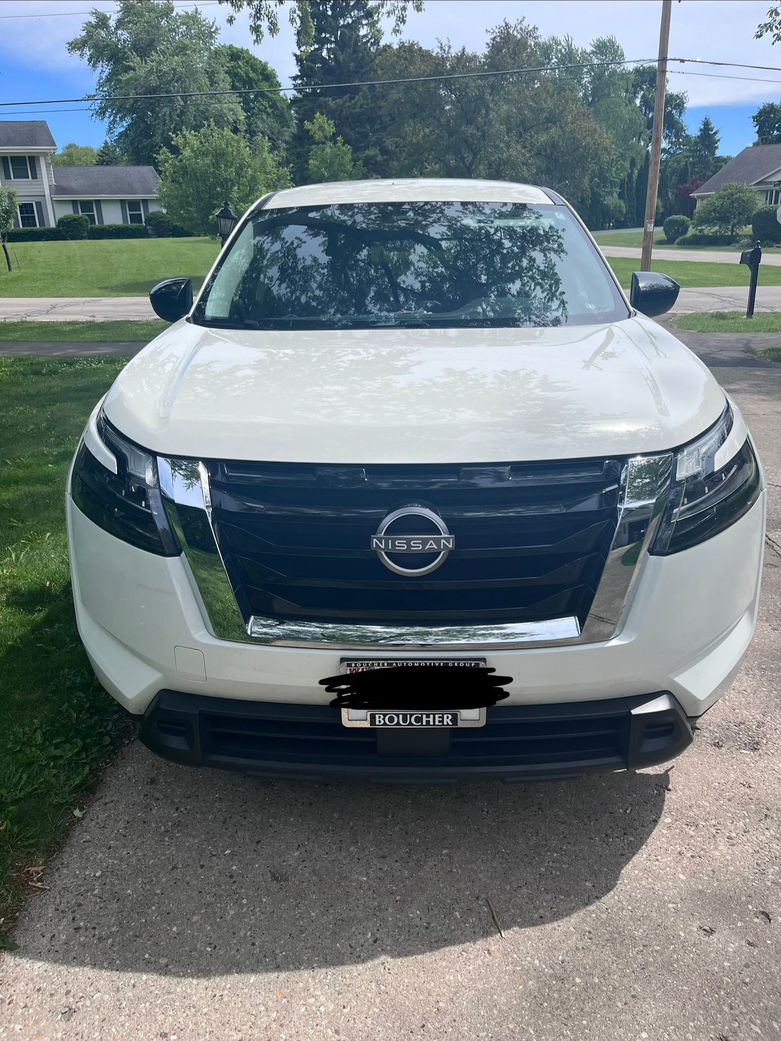 Used 2025 Nissan Pathfinder S AWD/4WD image 1