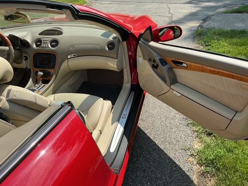 Used 2004 Mercedes-Benz SL 600 image 10