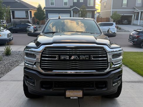 Used 2024 RAM 2500 Laramie AWD/4WD image 4