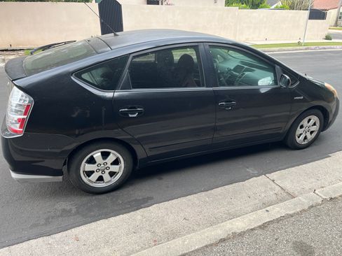 Used 2009 Toyota Prius FWD image 4