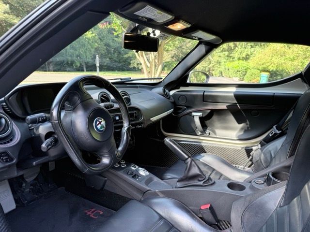 Used 2016 Alfa Romeo 4C Coupe w/ Convenience Group - Coupe RWD image 15