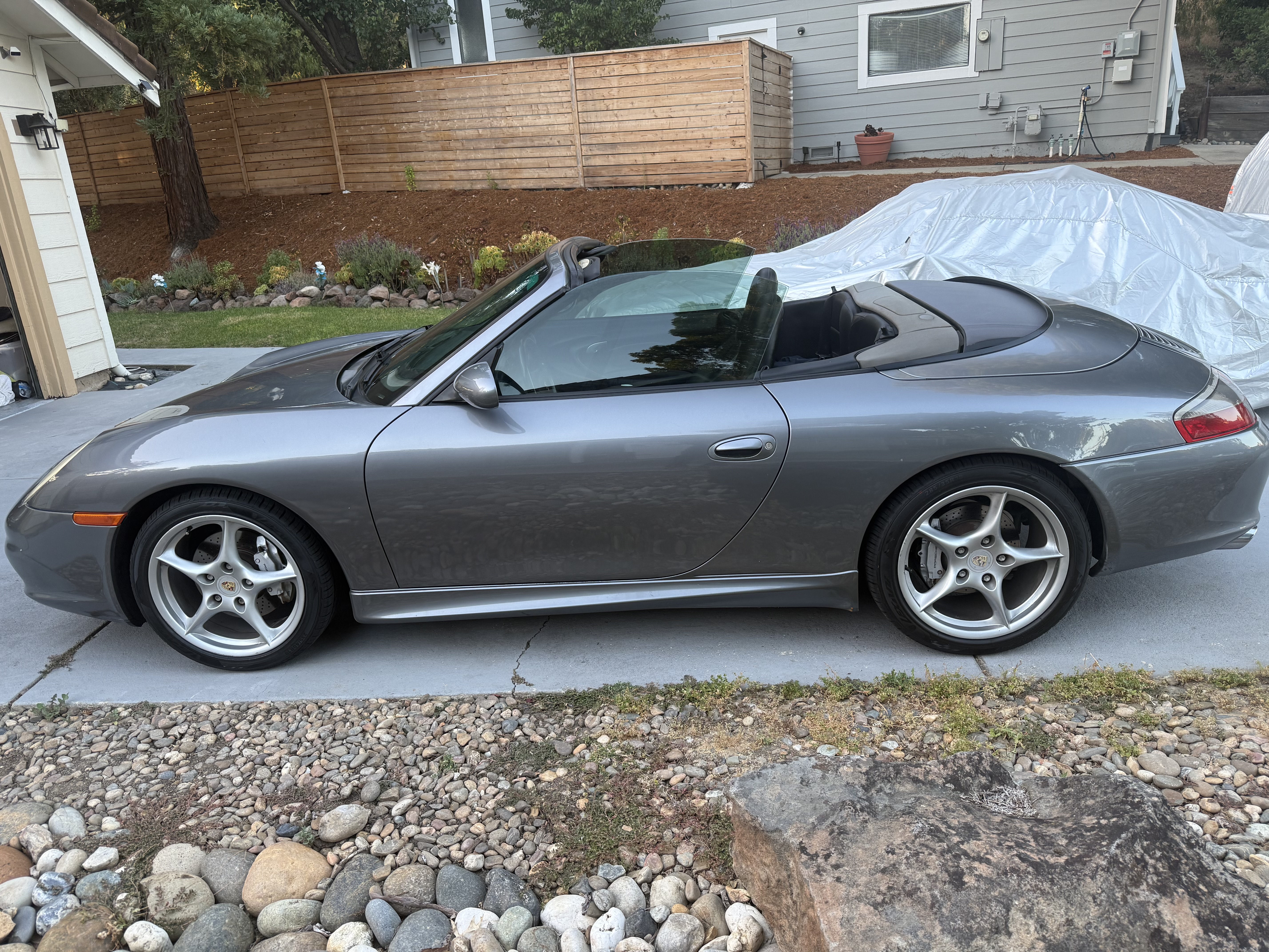 Used 2003 Porsche 911 Carrera 4 AWD/4WD image 1
