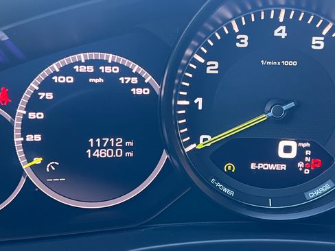 Used 2018 Porsche Panamera 4 image 13