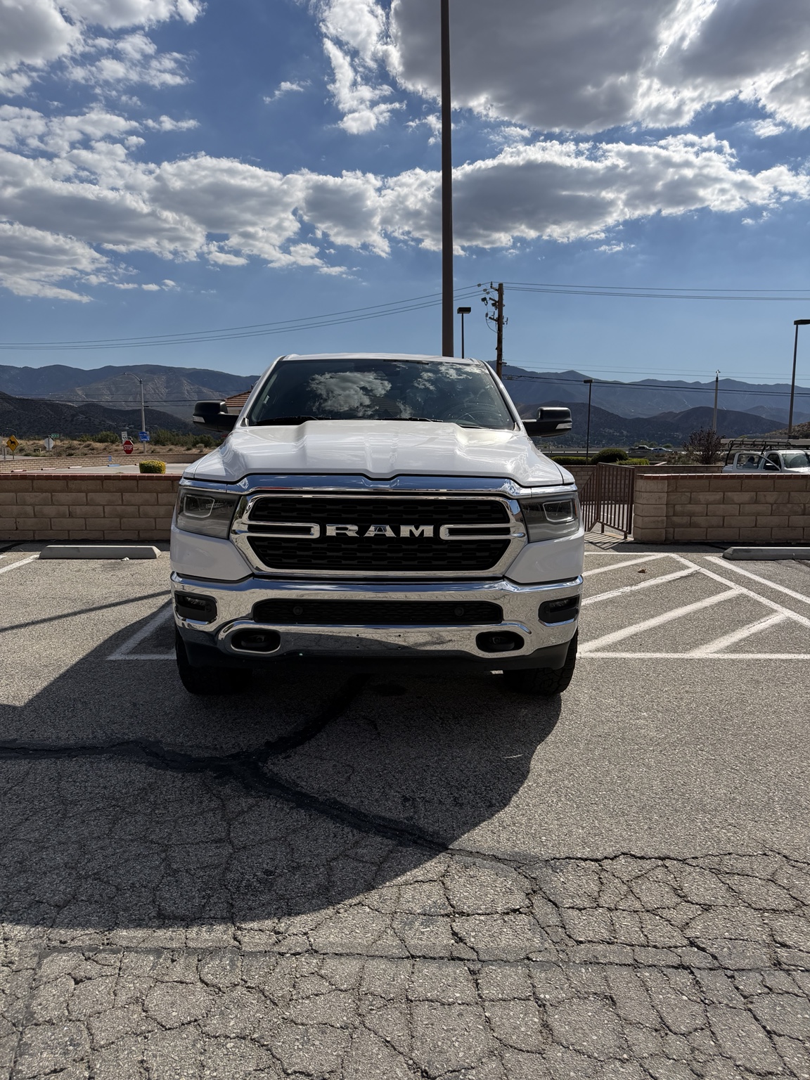 Used 2022 RAM 1500 Big Horn AWD/4WD image 2