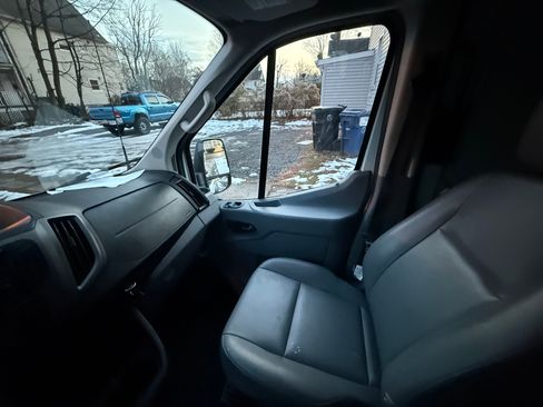 Used 2018 Ford Transit 250 148 Medium Roof image 8