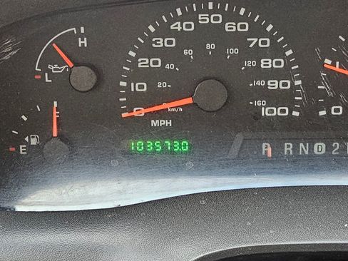 Used 2004 Ford F250 XL image 17