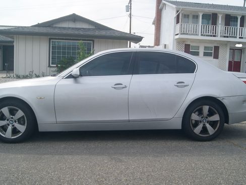 Used 2007 BMW 525xi Sedan AWD/4WD image 4