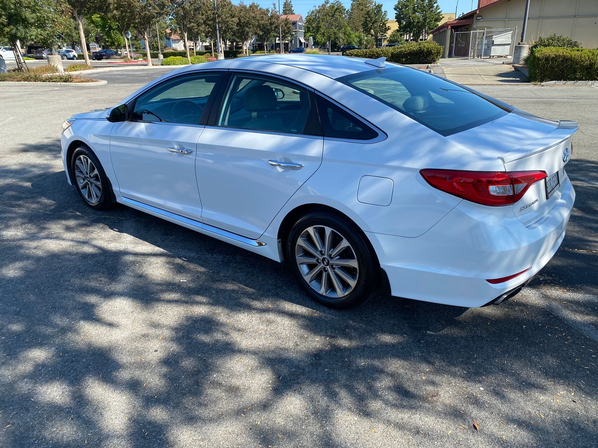 Used 2017 Hyundai Sonata Limited FWD image 6